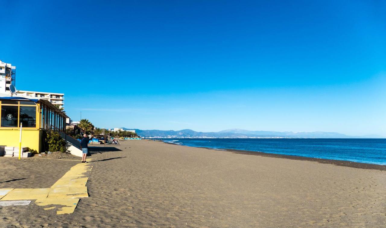 Carihuela Suites Торремолинос Экстерьер фото