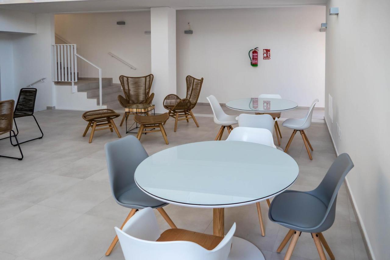 Carihuela Suites Торремолинос Экстерьер фото